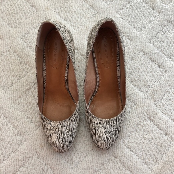 {Corso Como} Gray Webster Snake-Embossed High Heel - Picture 5 of 6